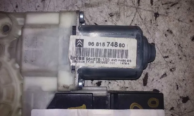 Motor Elevalunas Delantero Derecho para Citroën C4 Berlina