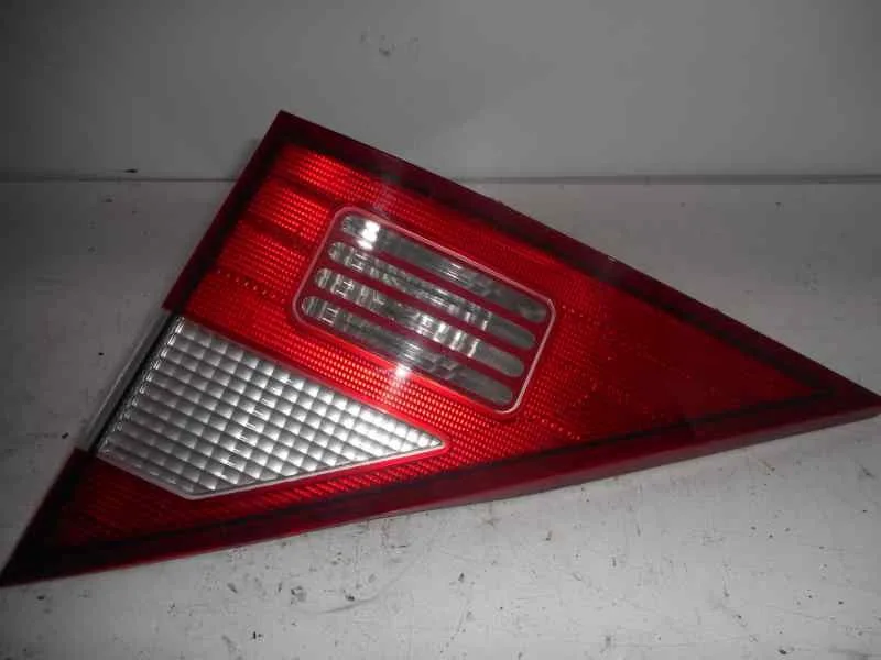 Piloto Trasero Derecho Interior para Ssangyong Rodius
