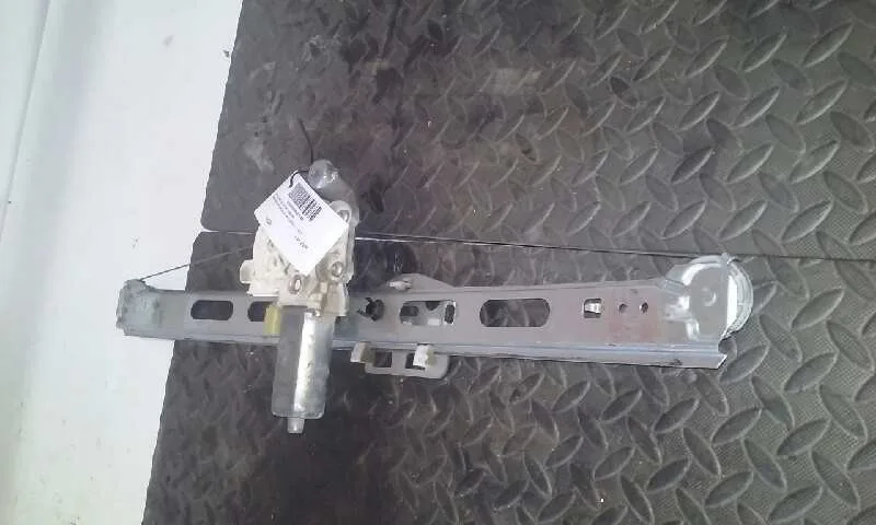 Elevalunas Delantero Derecho para Mercedes-Benz Clase A (W168)