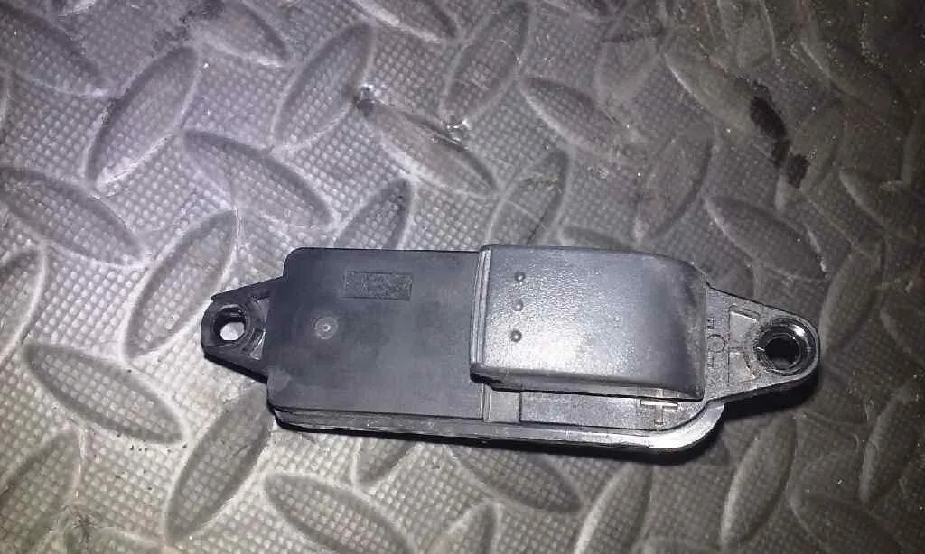 Mando Elevalunas Trasero Derecho para Mazda 6 Berlina (Gg)