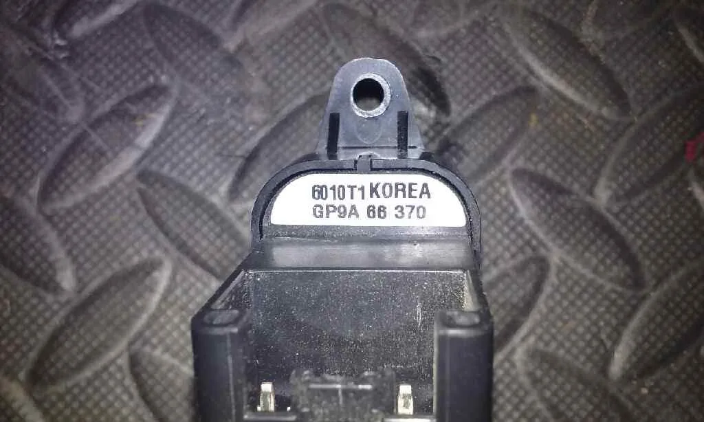 Mando Elevalunas Trasero Derecho para Mazda 6 Berlina (Gg)