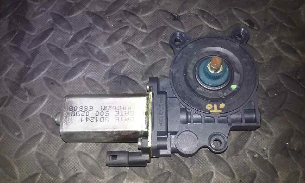 Motor Elevalunas Delantero Derecho para Ford Fiesta (Cbk)