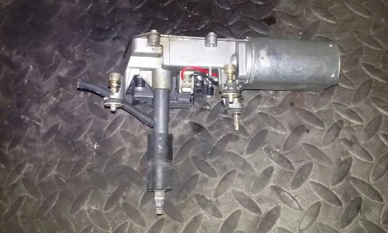 Motor Limpia Trasero para Fiat Bravo (182)