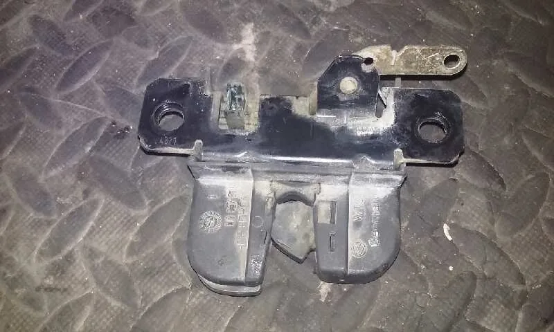Cerradura Maletero / Porton para Volkswagen Golf Iv Variant (1J5)