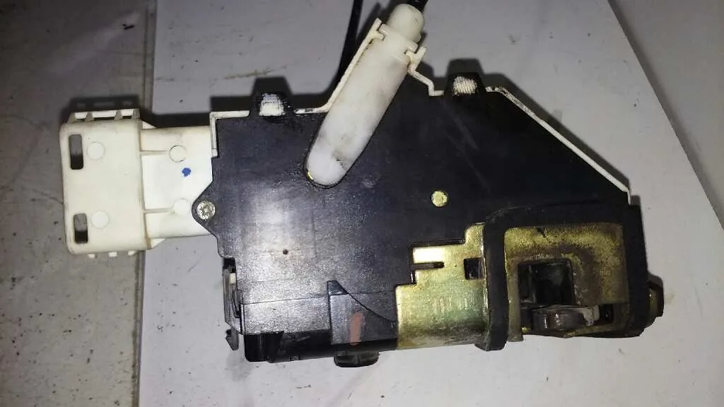 Cerradura Puerta Delantera Derecha para Citroën C4 Coupe