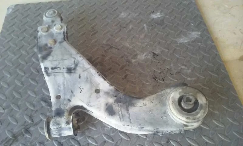Brazo Suspension Inferior Delantero Izquierdo para Jaguar X-Type