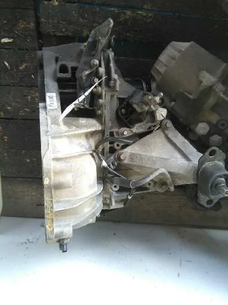 Caja Cambios para Nissan Micra (K12E)