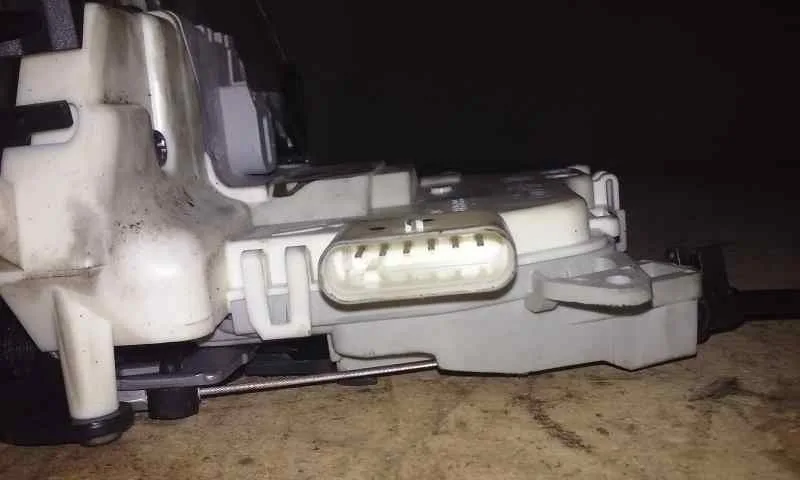 Cerradura Puerta Delantera Derecha para Seat Altea Xl (5P5)