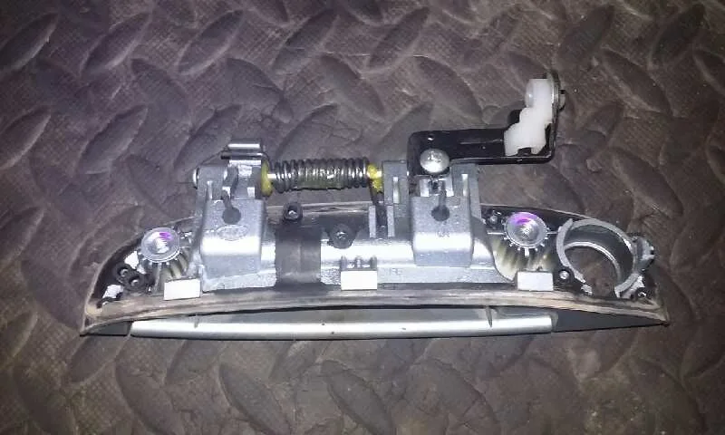 Maneta Exterior Delantera Derecha para Kia Rio