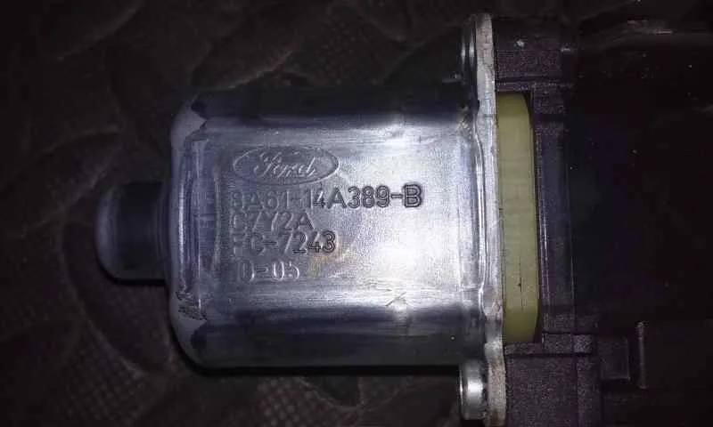 Motor Elevalunas Delantero Izquierdo para Ford Fiesta (Cb1)