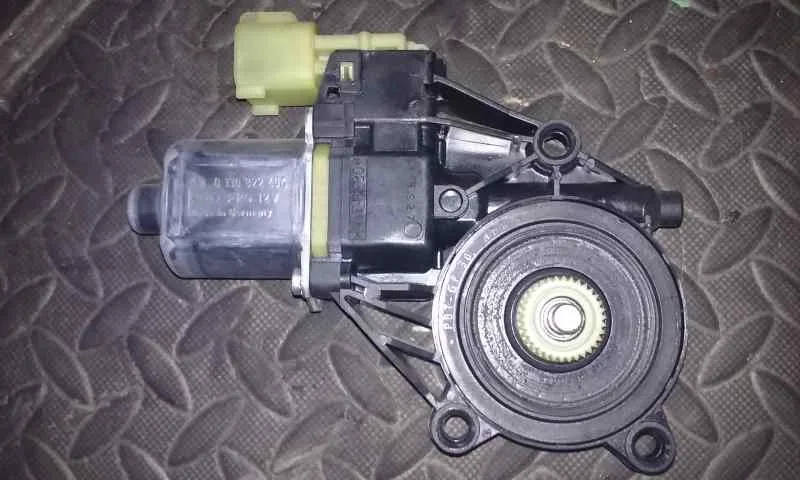Motor Elevalunas Delantero Izquierdo para Ford Fiesta (Cb1)