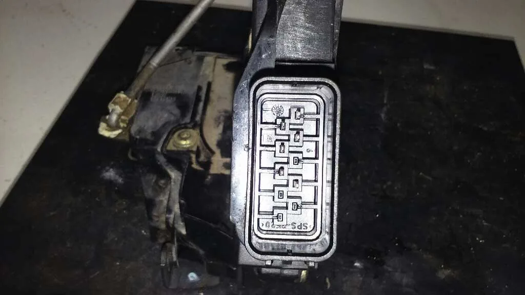 Cerradura Puerta Trasera Derecha para Mazda 3 Berlina (Bk)
