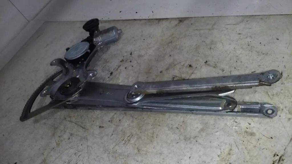 Elevalunas Delantero Derecho para Toyota Land Cruiser (J12)