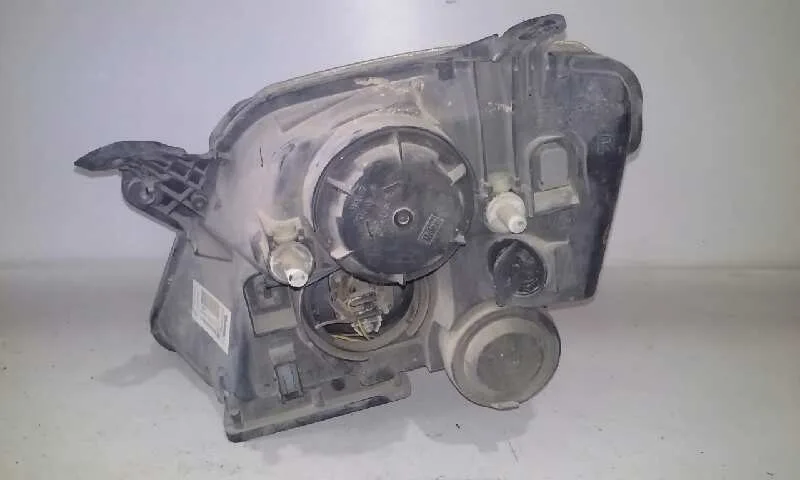 Faro Derecho para Opel Meriva