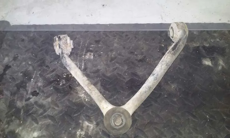 Brazo Suspension Superior Delantero Izquierdo para Kia Sorento