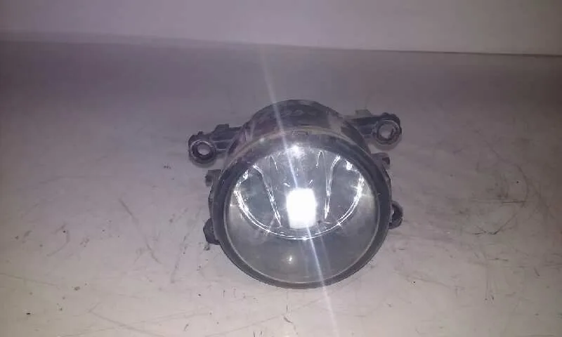 Faro Antiniebla Izquierdo para Nissan Navara Pick-Up (D40M)
