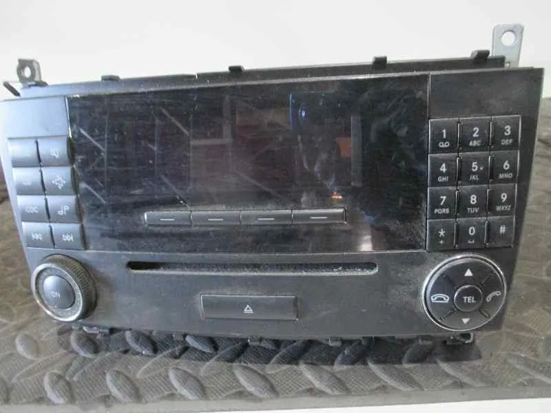 Sistema Audio / Radio Cd para Mercedes-Benz Clase C (W203) Berlina