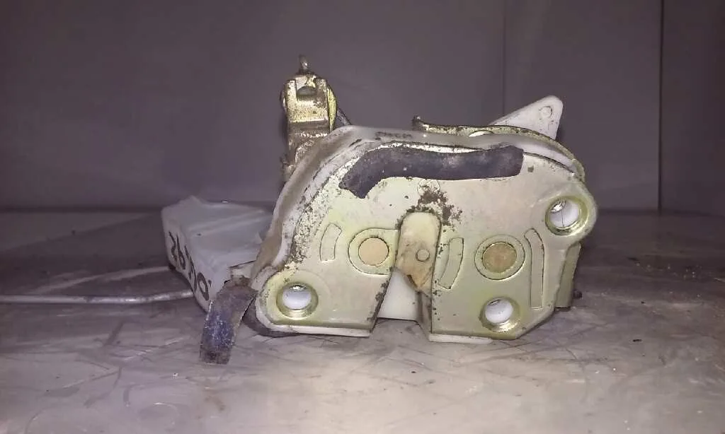 Cerradura Puerta Delantera Derecha para Toyota Yaris (Ncp1/Nlp1/Scp1)