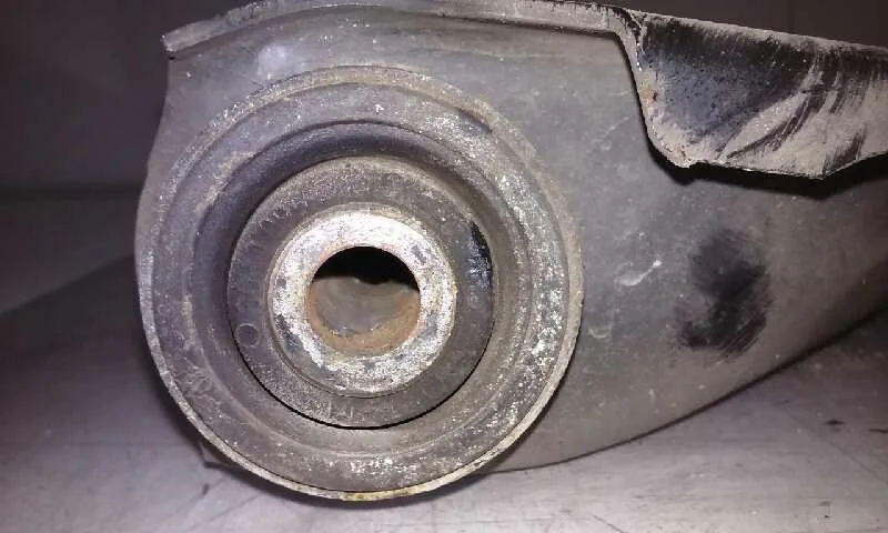 Brazo Suspension Inferior Delantero Derecho para Dacia Logan