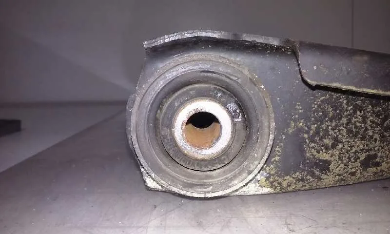 Brazo Suspension Inferior Delantero Izquierdo para Dacia Logan