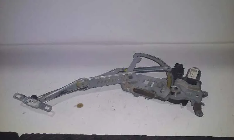 Elevalunas Delantero Izquierdo para Opel Corsa C