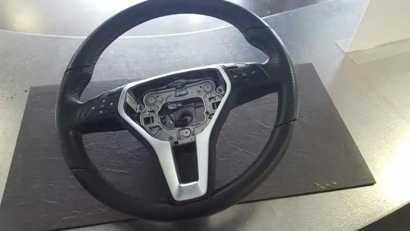Volante para Mercedes-Benz Clase A (W176)