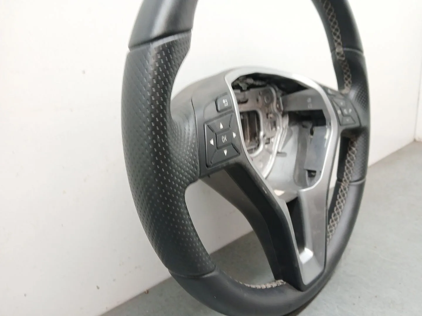 Volante para Mercedes-Benz Clase A (W176)