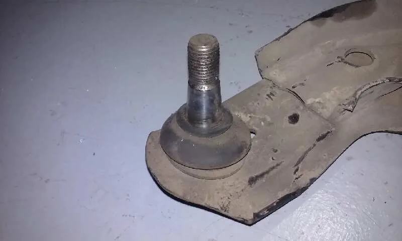 Brazo Suspension Inferior Delantero Izquierdo para Nissan Primera Berlina (P11)
