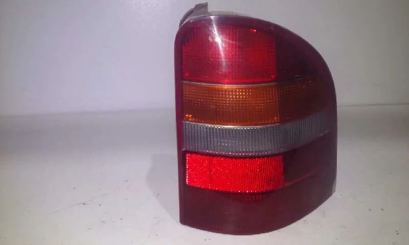 Piloto Trasero Derecho para Ford Mondeo Familiar (Gd)