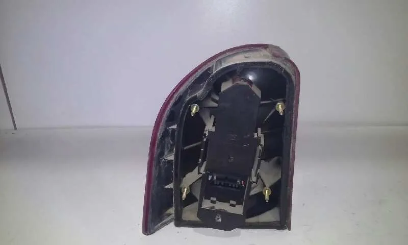 Piloto Trasero Derecho para Ford Mondeo Familiar (Gd)