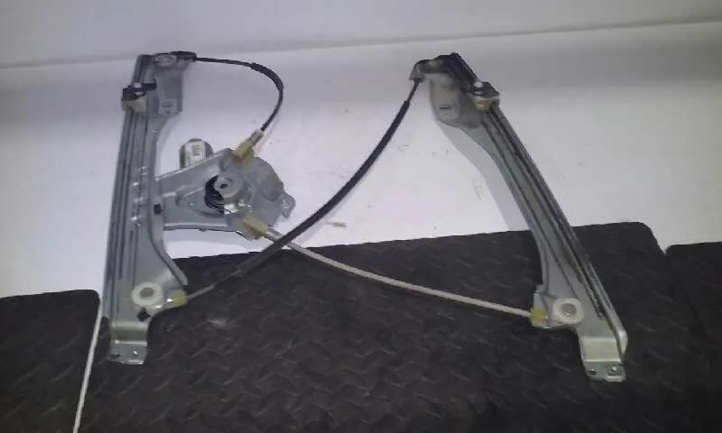 Elevalunas Delantero Derecho para Renault Clio Iii