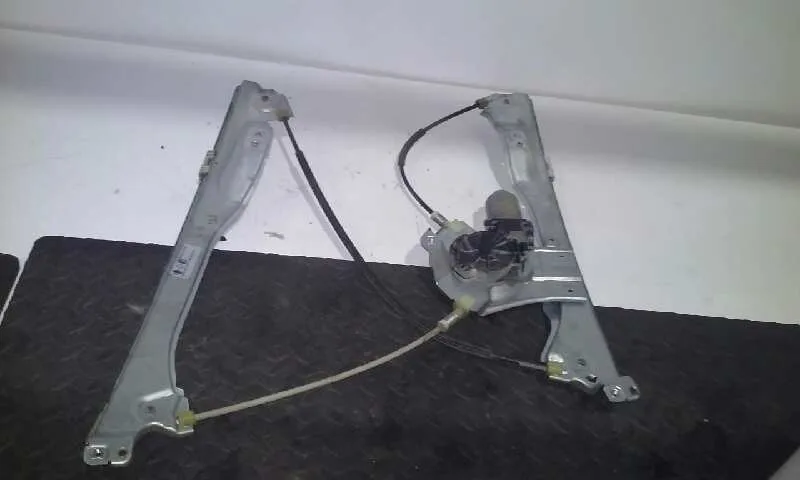 Elevalunas Delantero Derecho para Renault Clio Iii