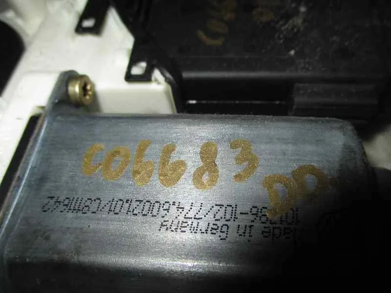 Motor Elevalunas Delantero Derecho para Seat Leon (1M1)