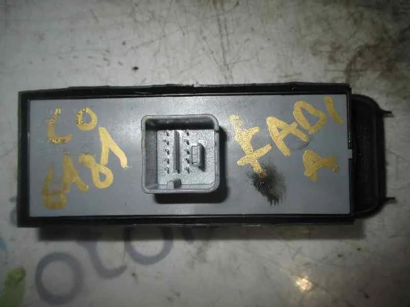 Mando Elevalunas Delantero Izquierdo para Skoda Fabia Combi (5J5)
