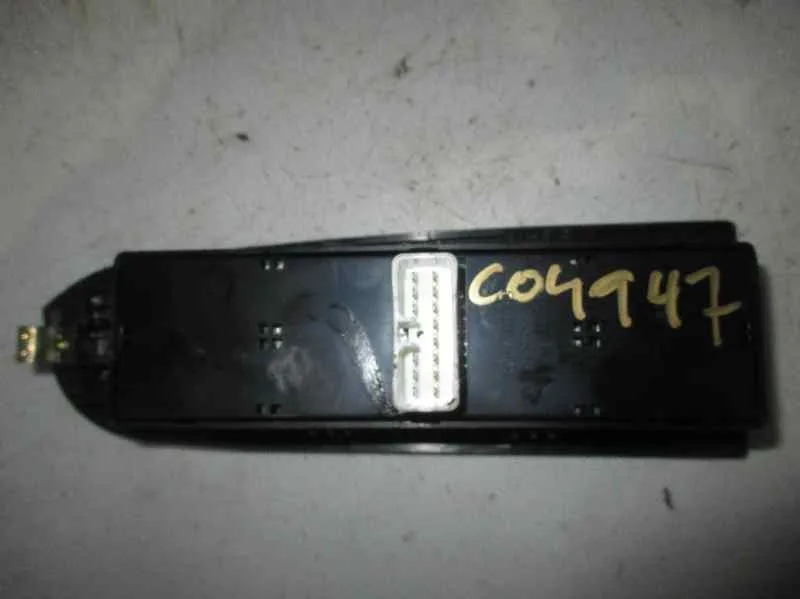 Mando Elevalunas Delantero Izquierdo para Hyundai Trajet (Fo)
