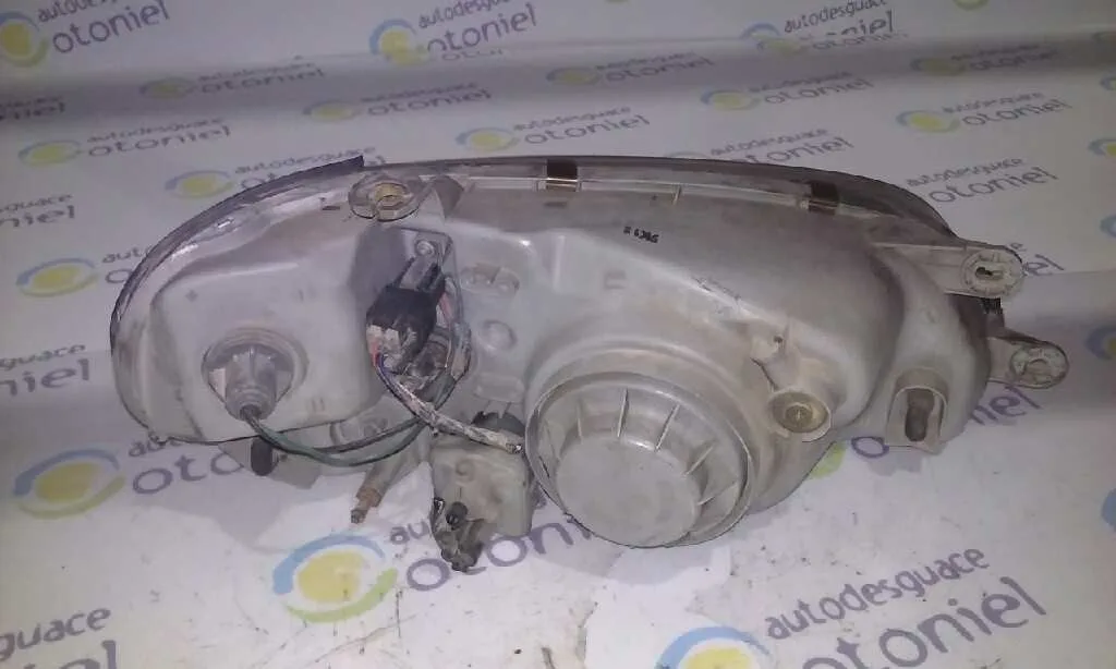 Faro Izquierdo para Kia Carnival
