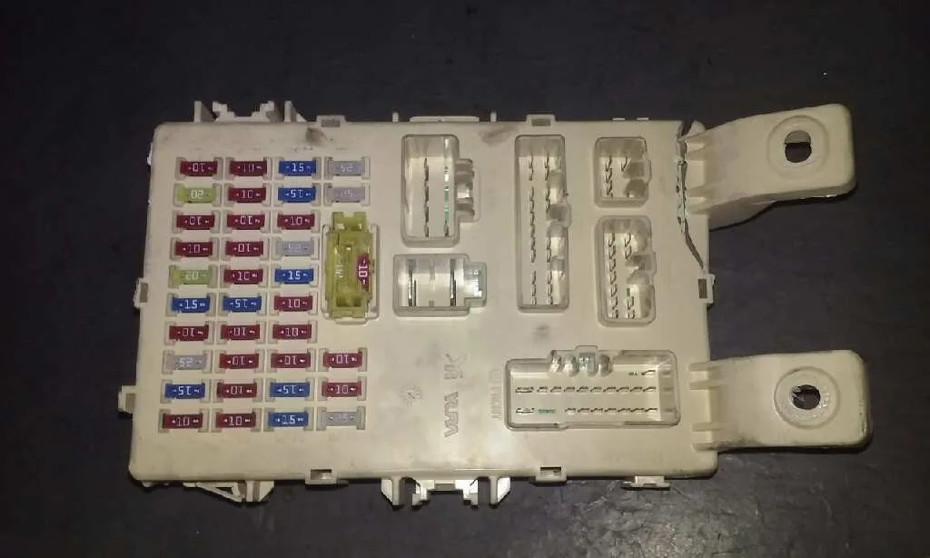 Caja Reles / Fusibles para Hyundai I20