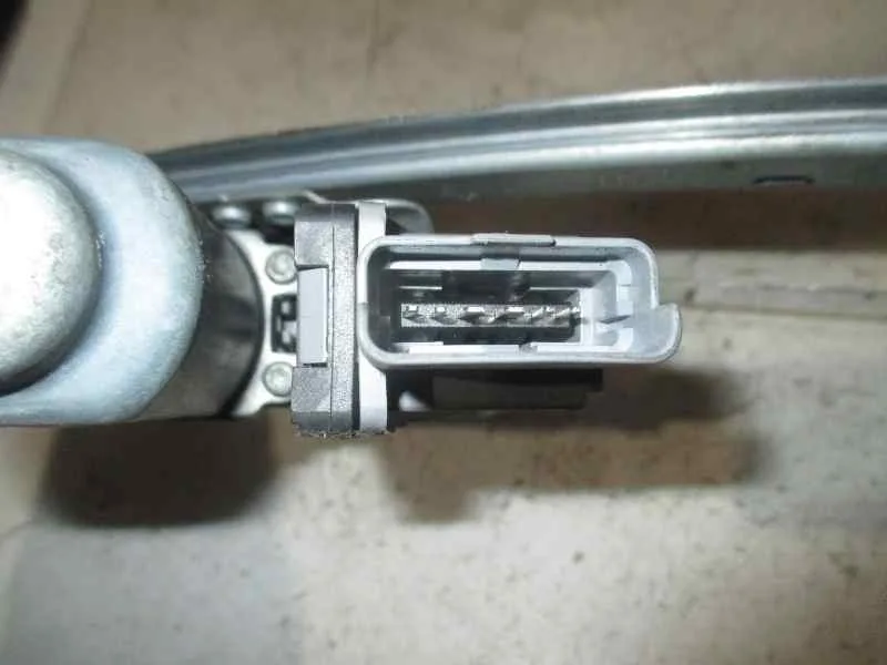 Elevalunas Delantero Derecho para Citroën C3