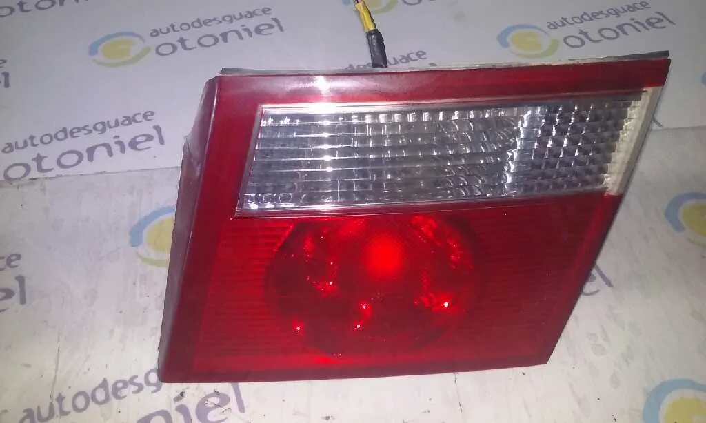 Piloto Trasero Derecho Interior para Kia Carens