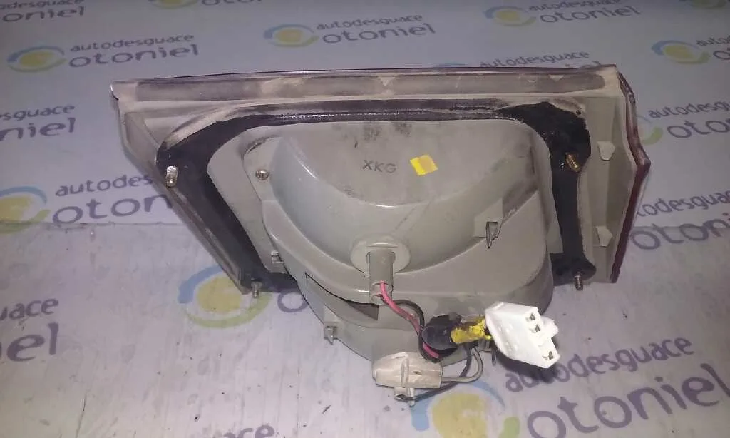 Piloto Trasero Derecho Interior para Kia Carens
