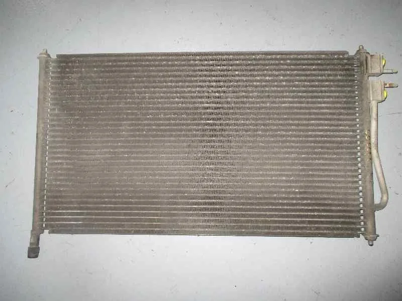 Condensador / Radiador Aire Acondicionado para Ford Focus Berlina (Cak)