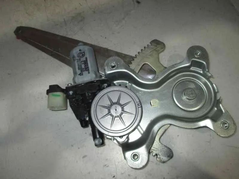 Elevalunas Trasero Izquierdo para Mitsubishi L 200 (Ka0/Kb0)