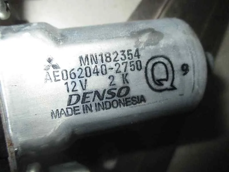 Elevalunas Trasero Izquierdo para Mitsubishi L 200 (Ka0/Kb0)