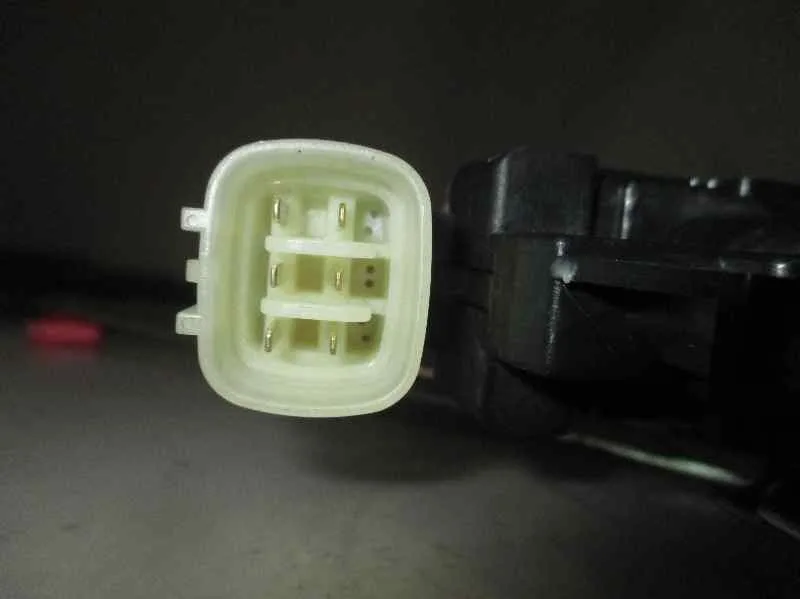 Elevalunas Trasero Izquierdo para Mitsubishi L 200 (Ka0/Kb0)