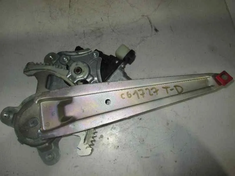 Elevalunas Trasero Derecho para Mitsubishi L 200 (Ka0/Kb0)