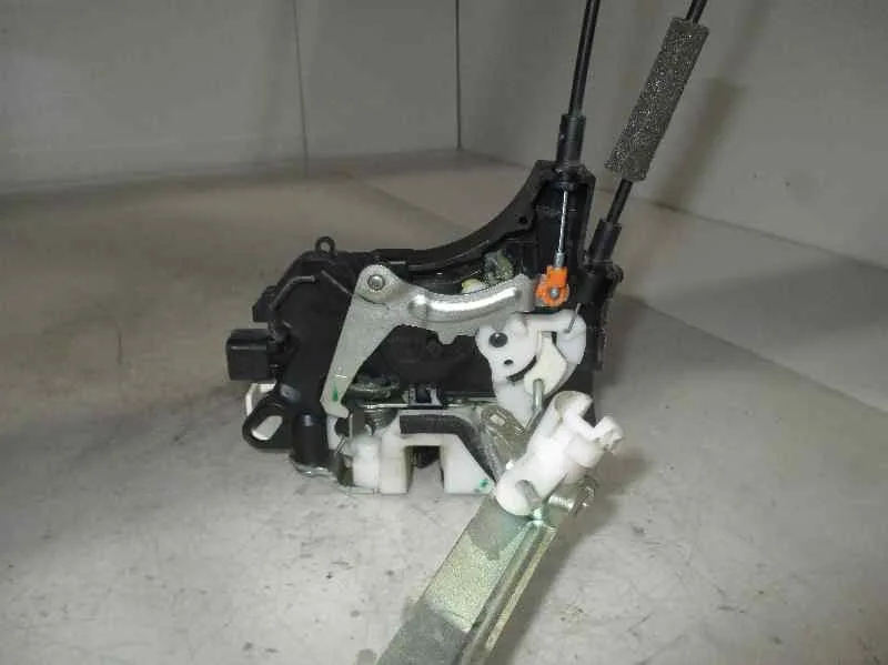 Cerradura Puerta Delantera Derecha para Mitsubishi L 200 (Ka0/Kb0)