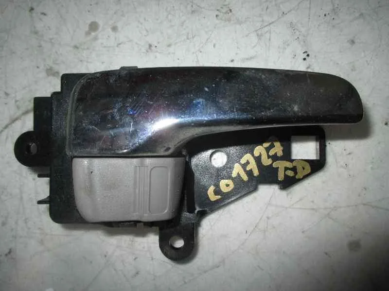 Maneta Interior Trasera Derecha para Mitsubishi L 200 (Ka0/Kb0)