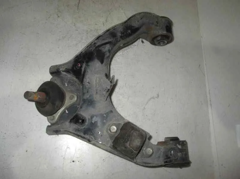 Brazo Suspension Superior Delantero Derecho para Mitsubishi L 200 (Ka0/Kb0)