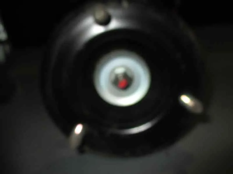 Amortiguador Delantero Izquierdo para Mitsubishi L 200 (Ka0/Kb0)