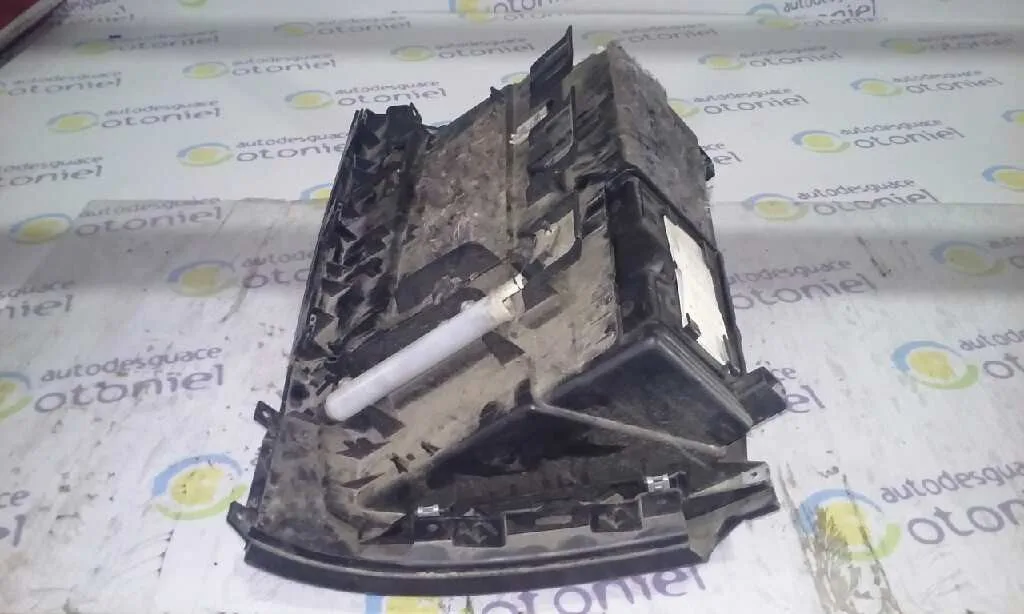 Guantera para Bmw Serie 1 Berlina (E81/E87)